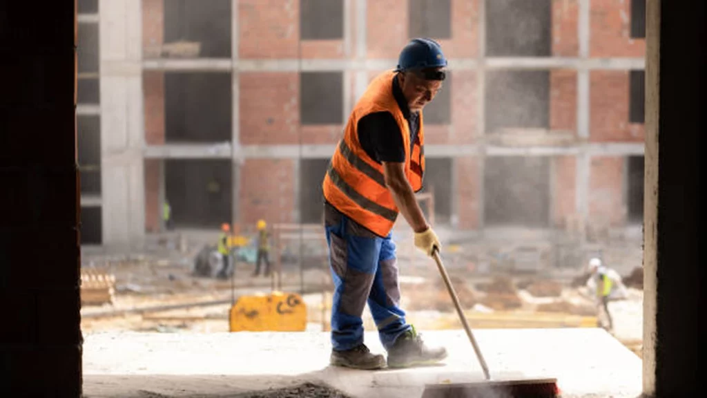 Nettoyage après travaux : étapes, délai et méthode pour une remise en état réussie